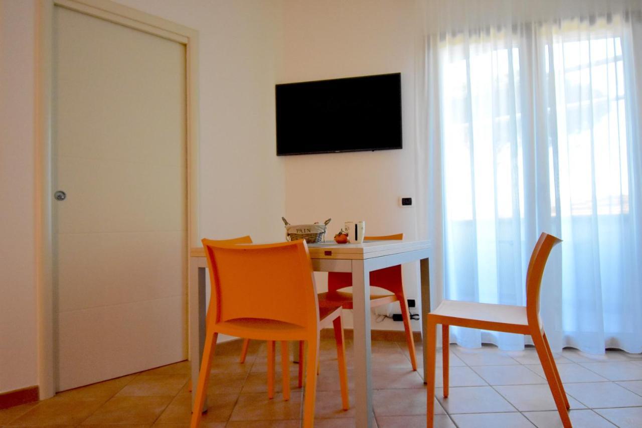 Residence Il Cardellino San Vincenzo Buitenkant foto