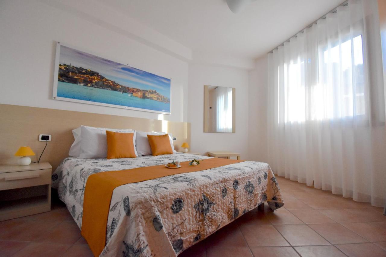 Residence Il Cardellino San Vincenzo Buitenkant foto