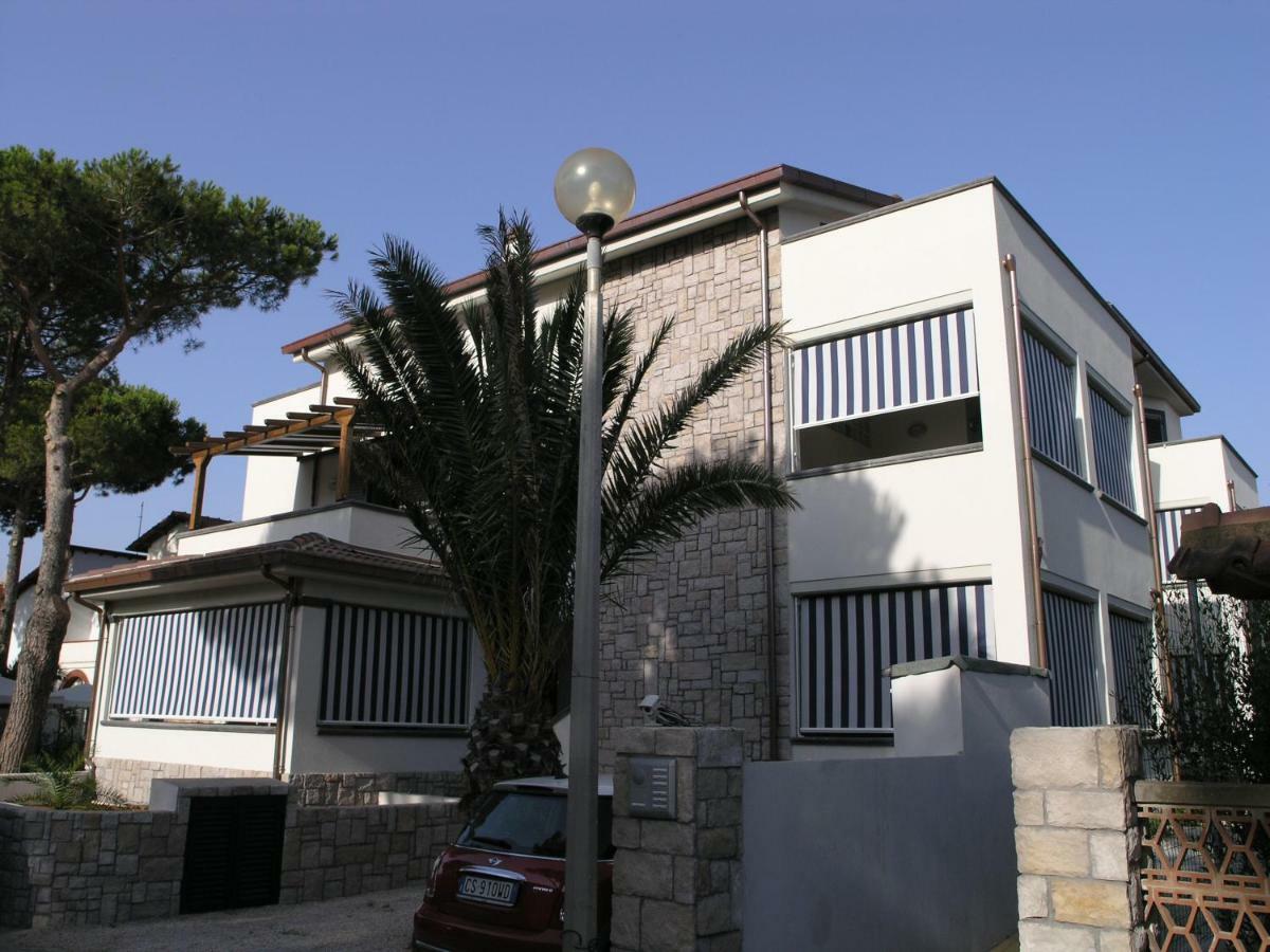 Residence Il Cardellino San Vincenzo Buitenkant foto